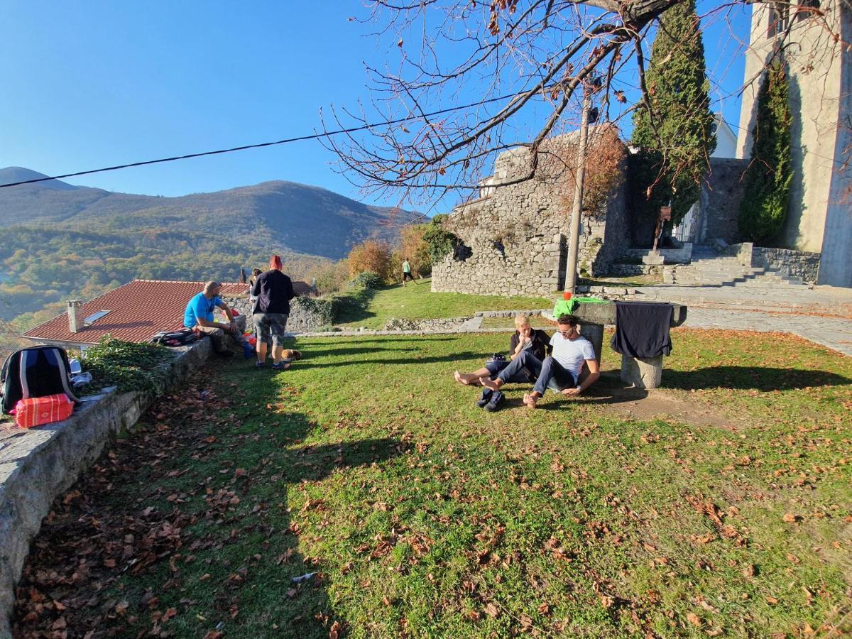 Art House 1800 Villa Tribalj  Buitenkant foto